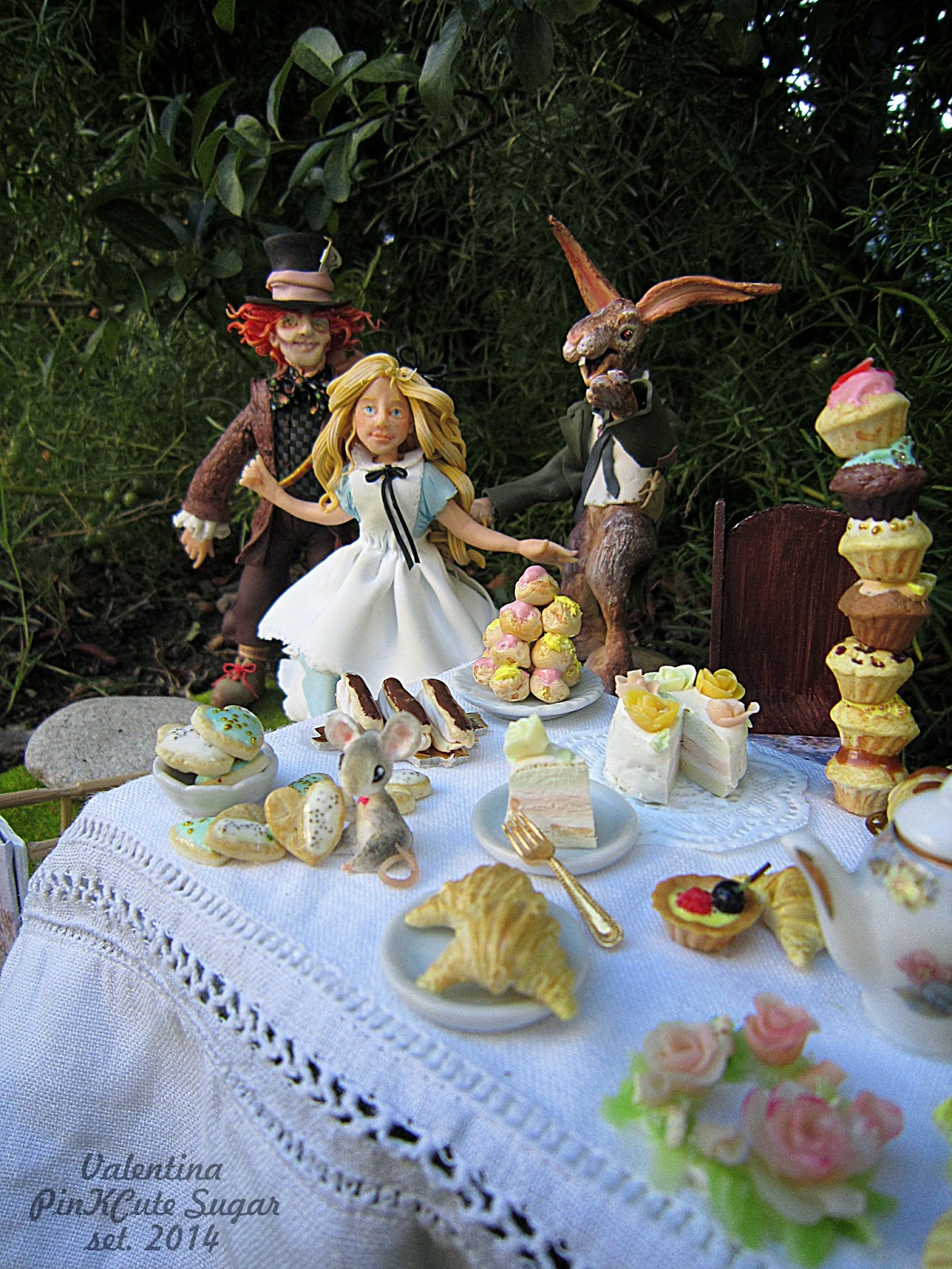 alice in wonderland fimo handmade miniaturefood alice in wonderland party valentina gaia manzo pinkcute sugar (56)